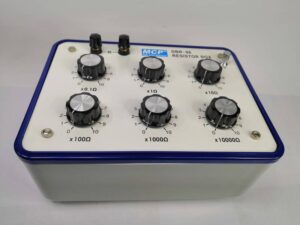 Dekada rezystancyjna MCP DBR-06 0.1-100kOhm 0,1%