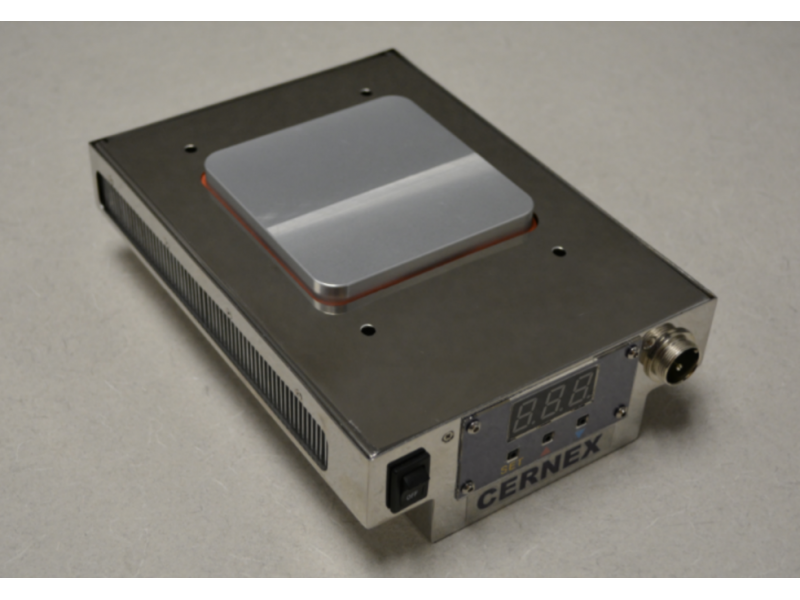 CernexWave CCH20100-01 Termoelektryczny system chłodzenia (grzanie/chłodzenie)